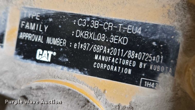 image for item ET5393 2015 Caterpillar 246D skid steer loader