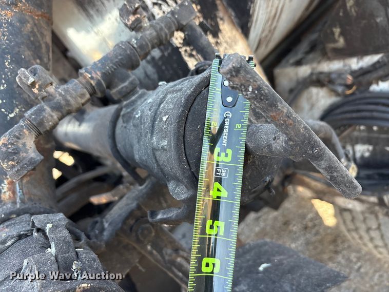 image for item ET5406 Freight liner Fl70 oil distributor truck