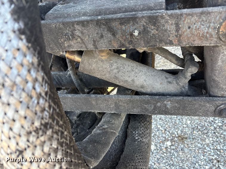 image for item ET5406 Freight liner Fl70 oil distributor truck