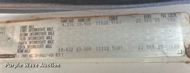 image for item ET5406 Freight liner Fl70 oil distributor truck