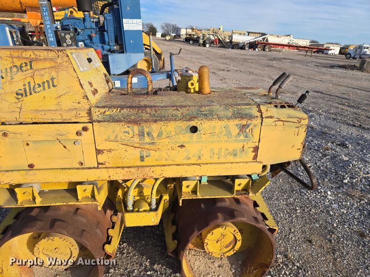 image for item ET5409 1998 Ranmax 1404-R trench compactor