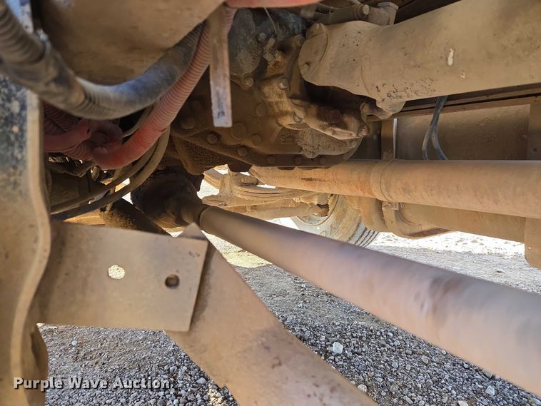 image for item ET5414 2004 Freightliner M2 water truck