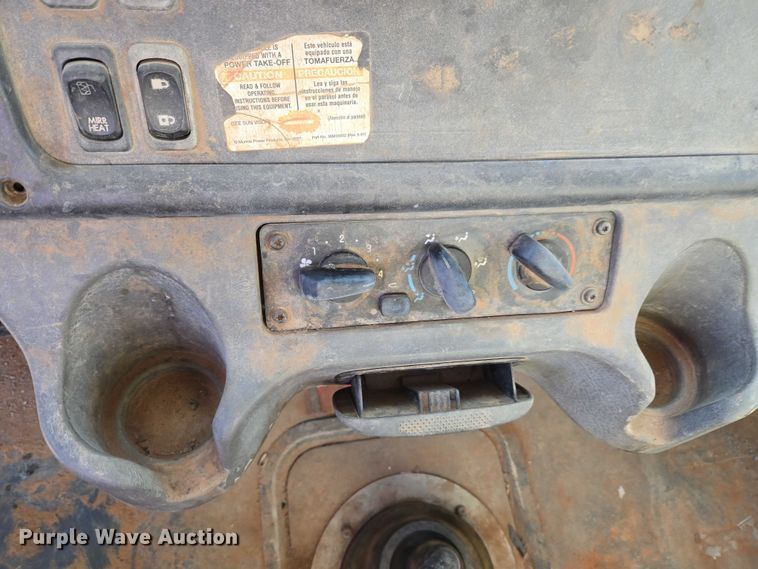 image for item ET5414 2004 Freightliner M2 water truck