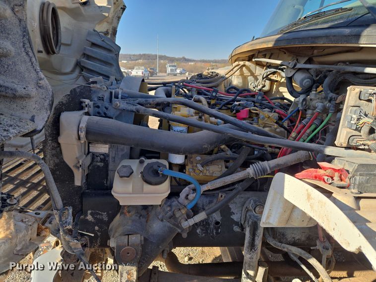 image for item ET5414 2004 Freightliner M2 water truck