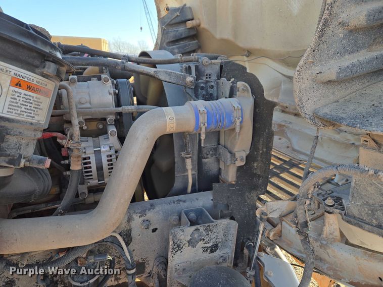 image for item ET5414 2004 Freightliner M2 water truck