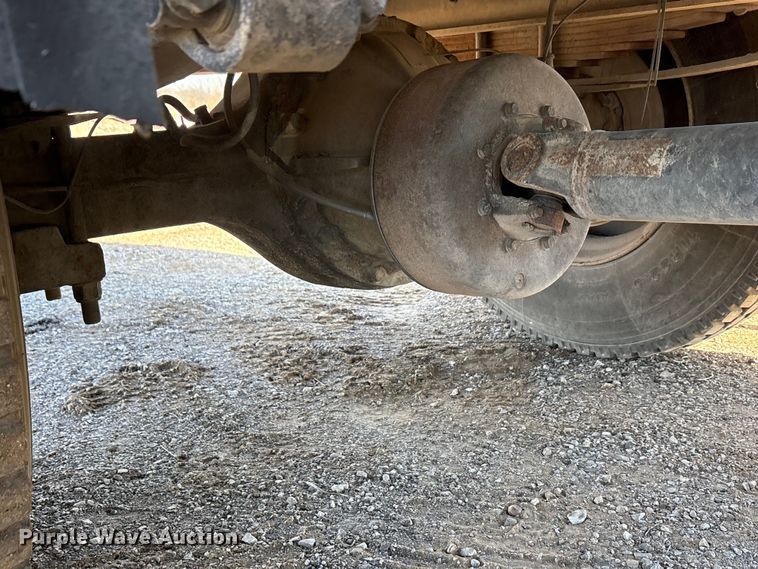 image for item ET5415 2008 Ford F750 water truck