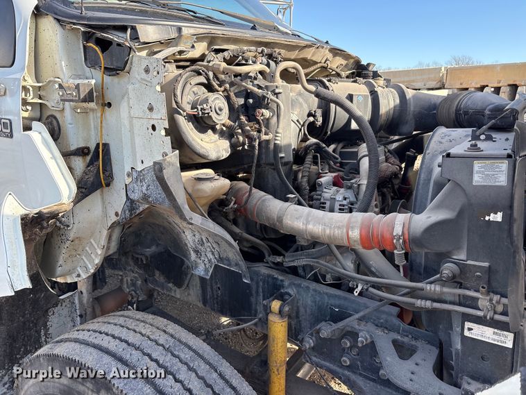 image for item ET5415 2008 Ford F750 water truck