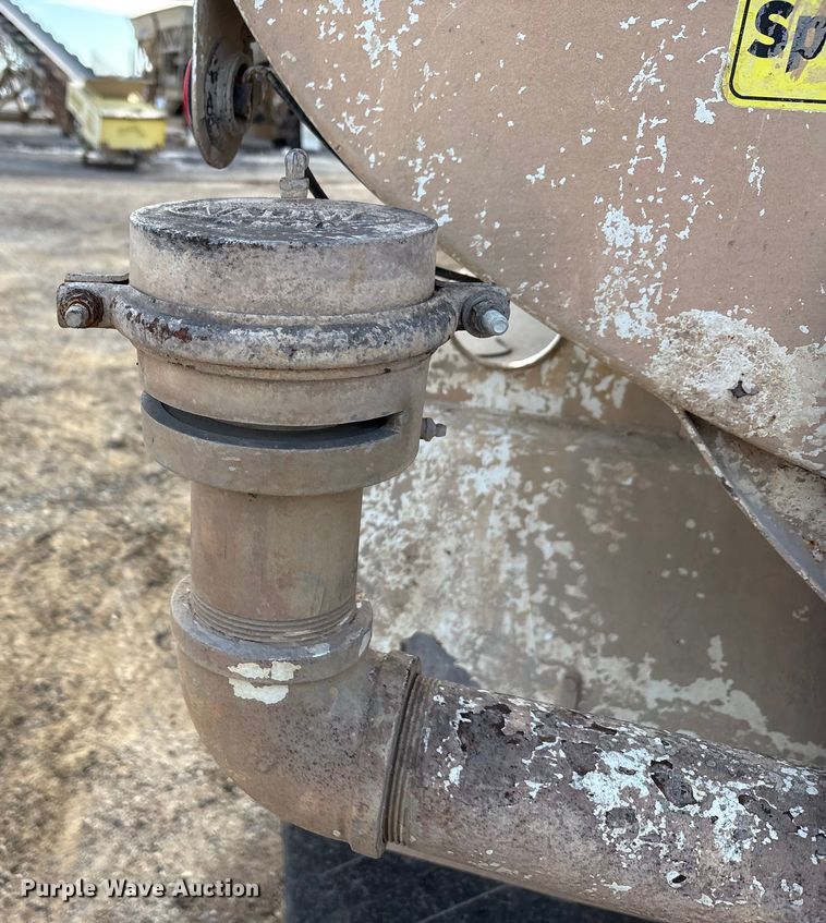 image for item ET5419 2011 Freightliner M2 water truck