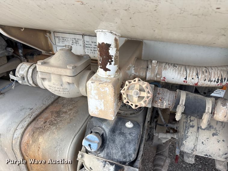 image for item ET5419 2011 Freightliner M2 water truck