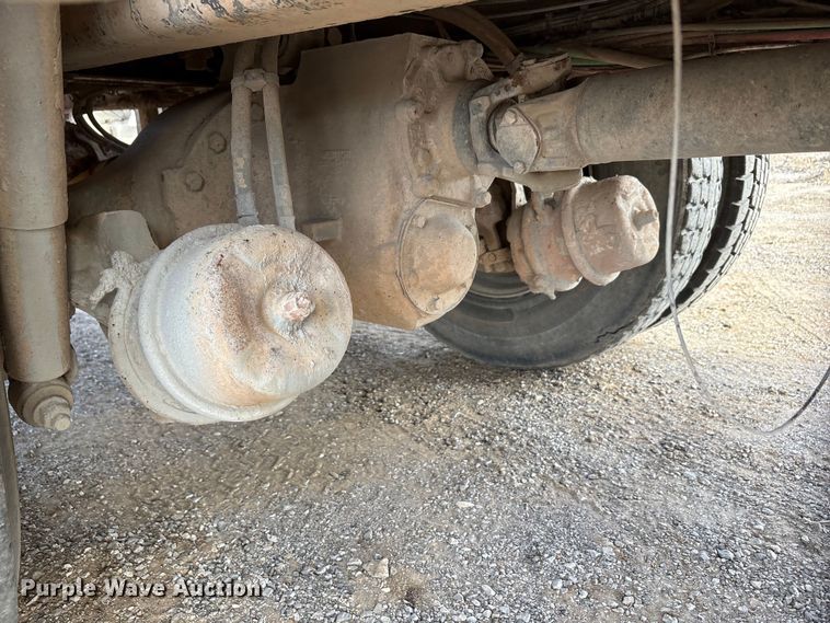 image for item ET5419 2011 Freightliner M2 water truck