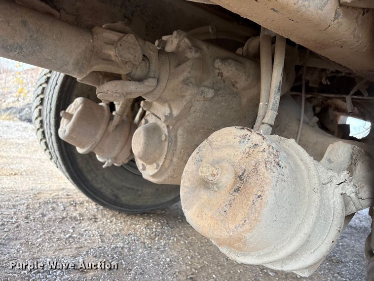 image for item ET5419 2011 Freightliner M2 water truck