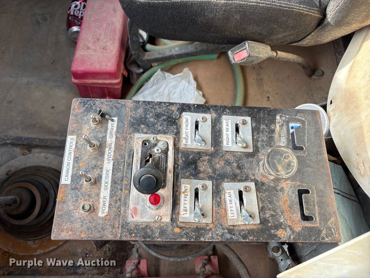 image for item ET5419 2011 Freightliner M2 water truck