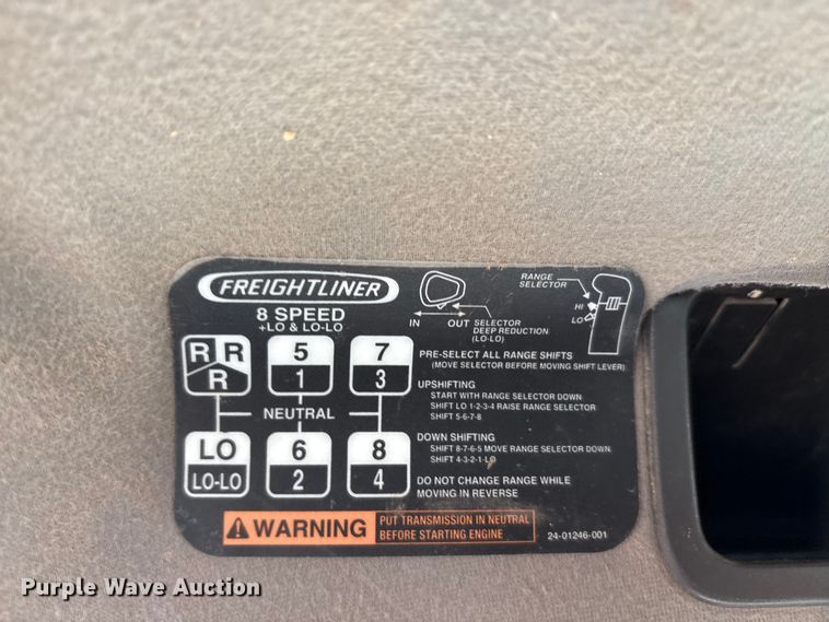 image for item ET5419 2011 Freightliner M2 water truck