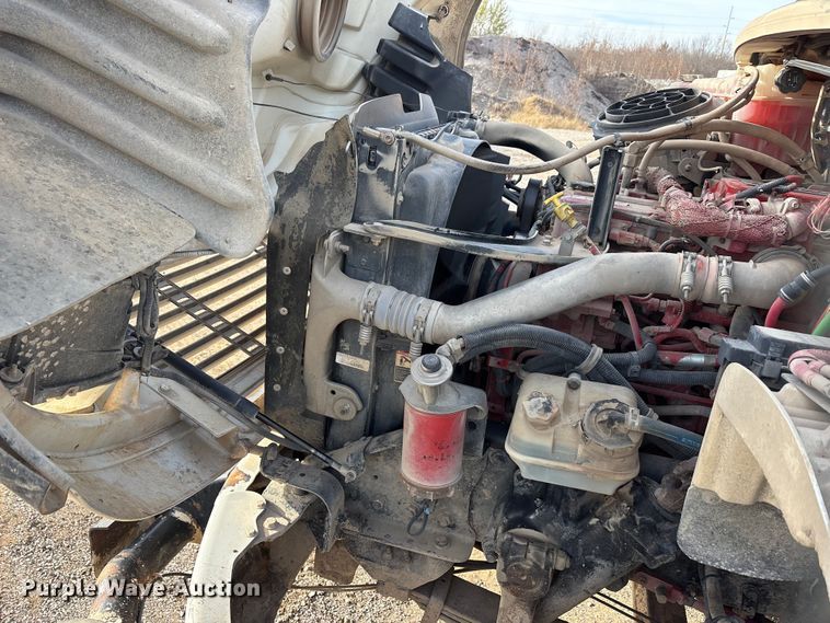 image for item ET5419 2011 Freightliner M2 water truck