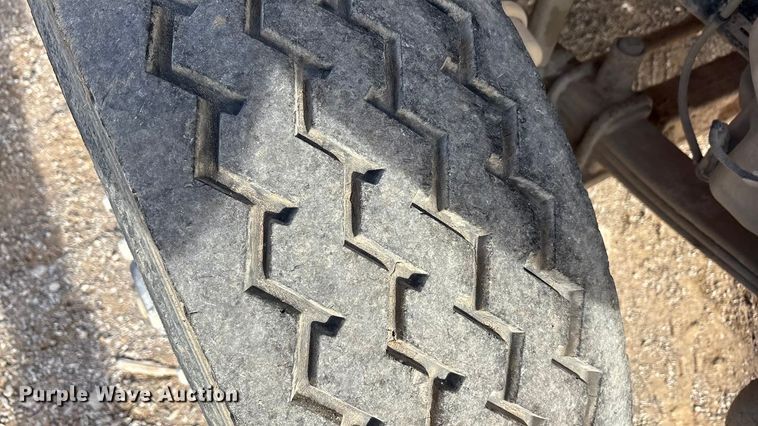 image for item ET5419 2011 Freightliner M2 water truck