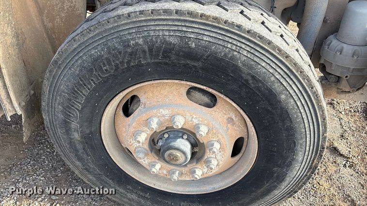 image for item ET5419 2011 Freightliner M2 water truck