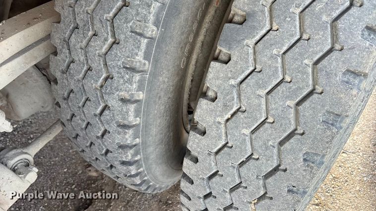 image for item ET5419 2011 Freightliner M2 water truck