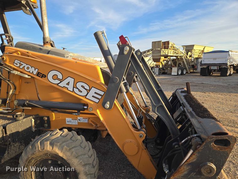 image for item ET5424 2018 Case 570N EP landscape tractor