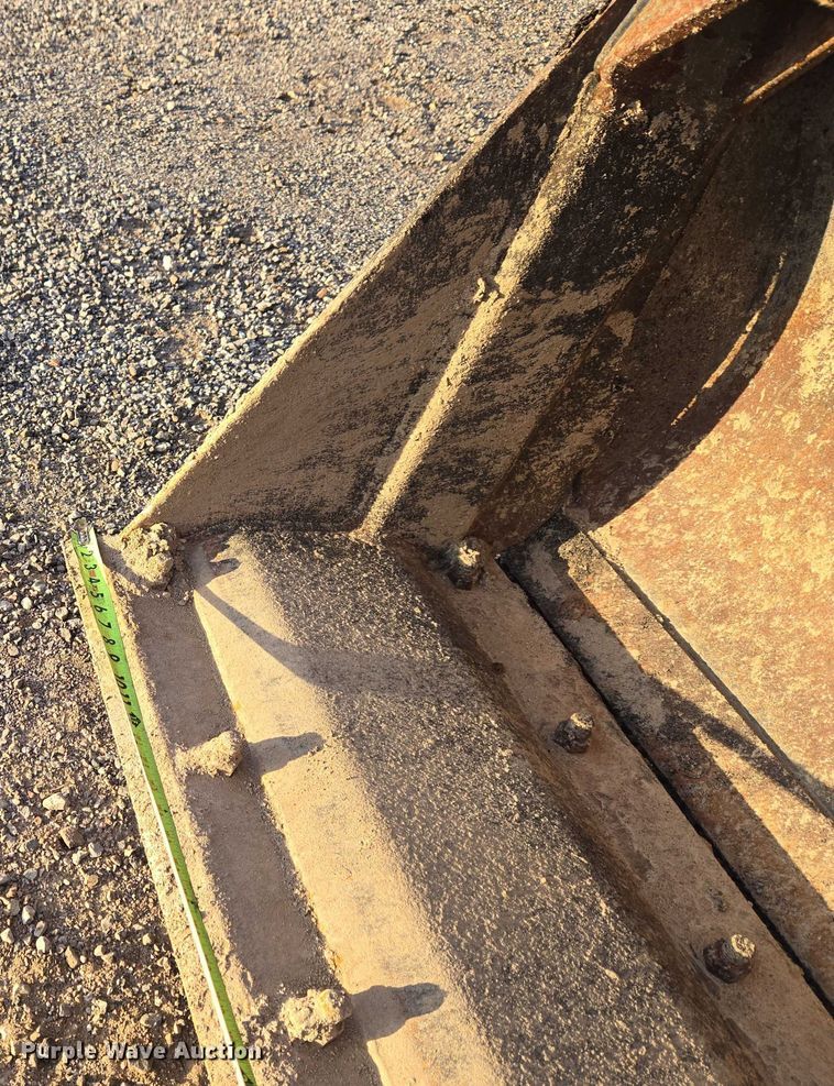 image for item ET5424 2018 Case 570N EP landscape tractor