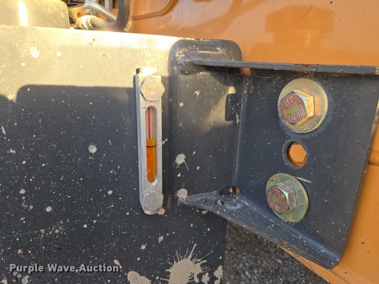 image for item ET5424 2018 Case 570N EP landscape tractor