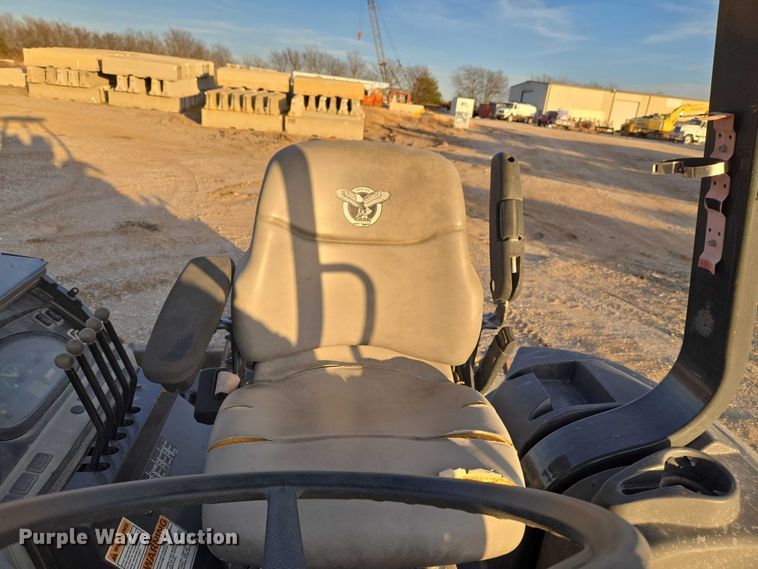 image for item ET5424 2018 Case 570N EP landscape tractor