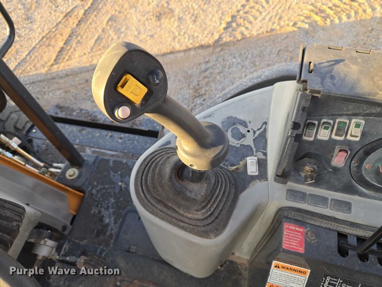 image for item ET5424 2018 Case 570N EP landscape tractor