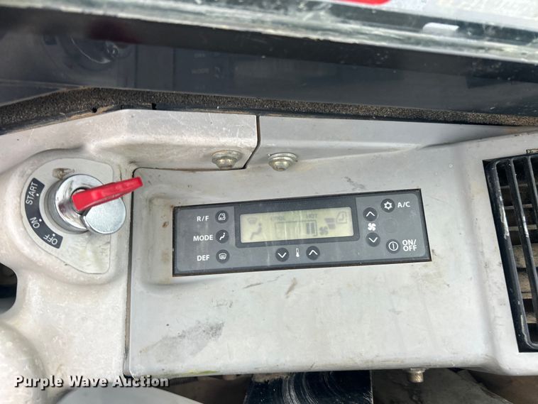 image for item ET6676 2018 John Deere 50G mini excavator