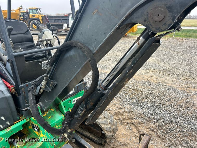 image for item ET6677 2013 John Deere 35D mini excavator