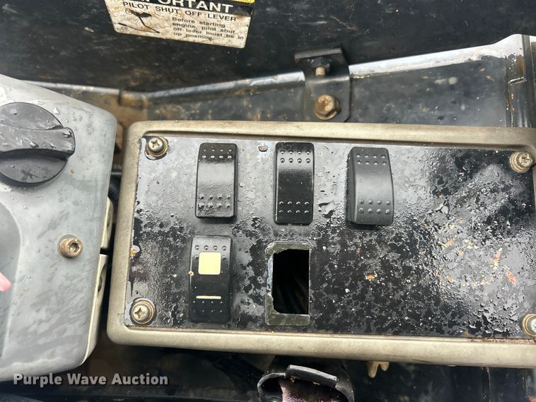 image for item ET6677 2013 John Deere 35D mini excavator