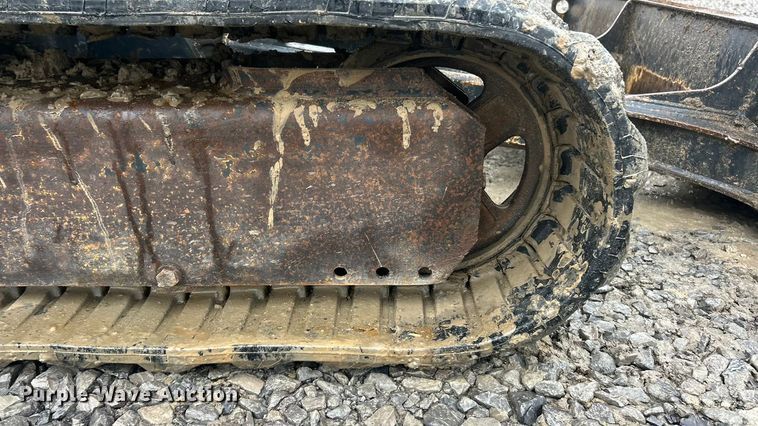 image for item ET6677 2013 John Deere 35D mini excavator