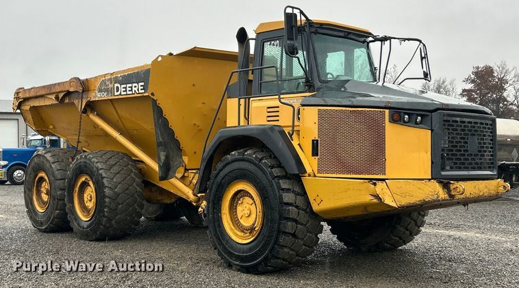 image for item ET6680 2015 John Deere 410E articulated haul truck