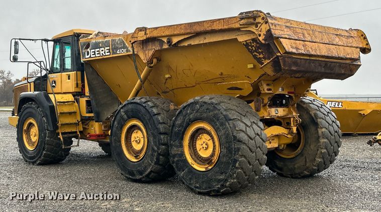 image for item ET6680 2015 John Deere 410E articulated haul truck