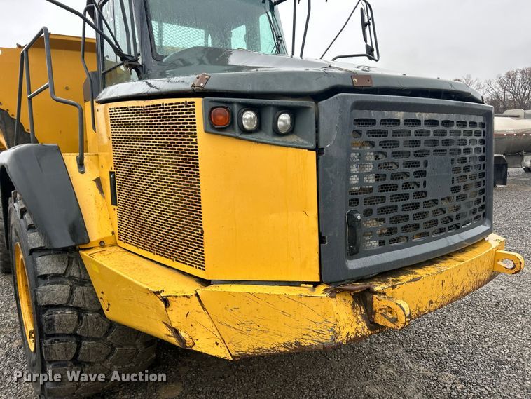 image for item ET6680 2015 John Deere 410E articulated haul truck