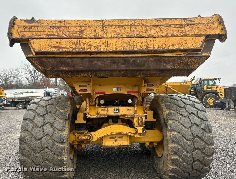 image for item ET6680 2015 John Deere 410E articulated haul truck