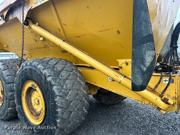 image for item ET6680 2015 John Deere 410E articulated haul truck