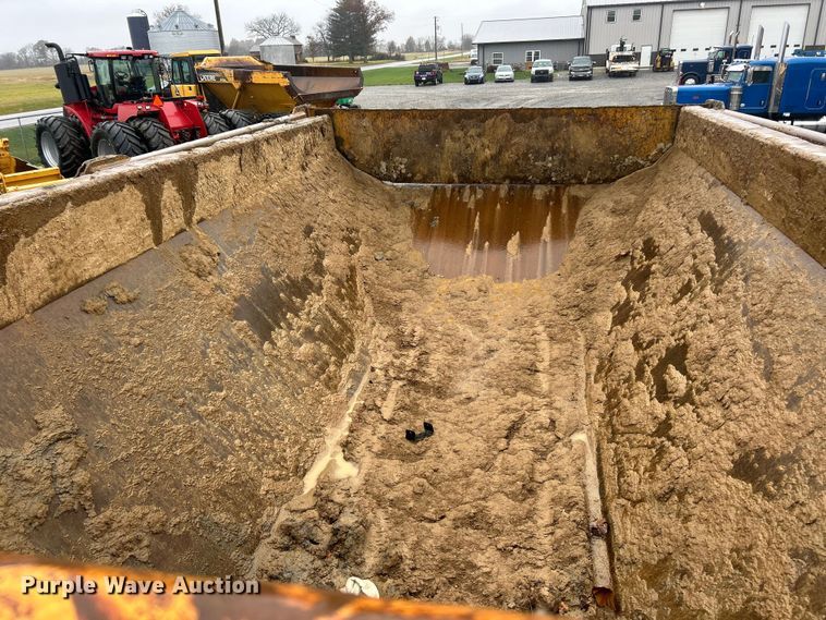 image for item ET6680 2015 John Deere 410E articulated haul truck