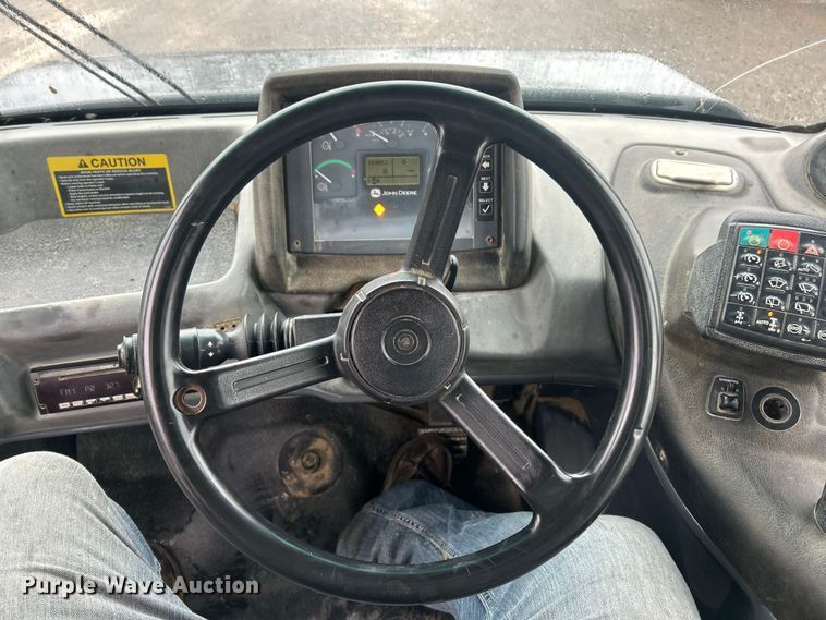 image for item ET6680 2015 John Deere 410E articulated haul truck