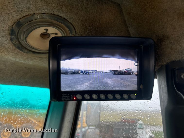 image for item ET6680 2015 John Deere 410E articulated haul truck