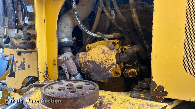 image for item ET6680 2015 John Deere 410E articulated haul truck