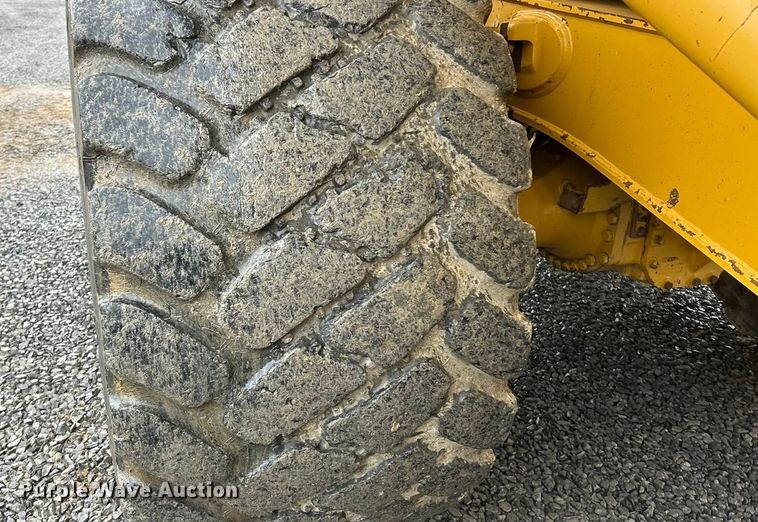 image for item ET6680 2015 John Deere 410E articulated haul truck