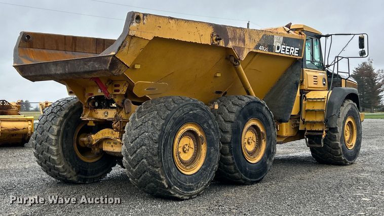 image for item ET6682 2015 John Deere 410E articulated haul truck