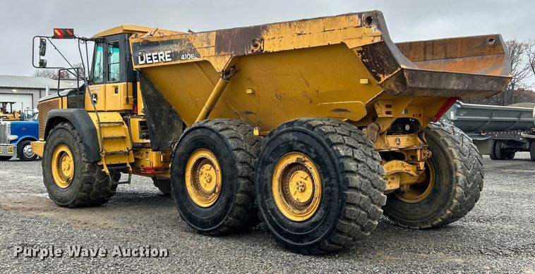 image for item ET6682 2015 John Deere 410E articulated haul truck