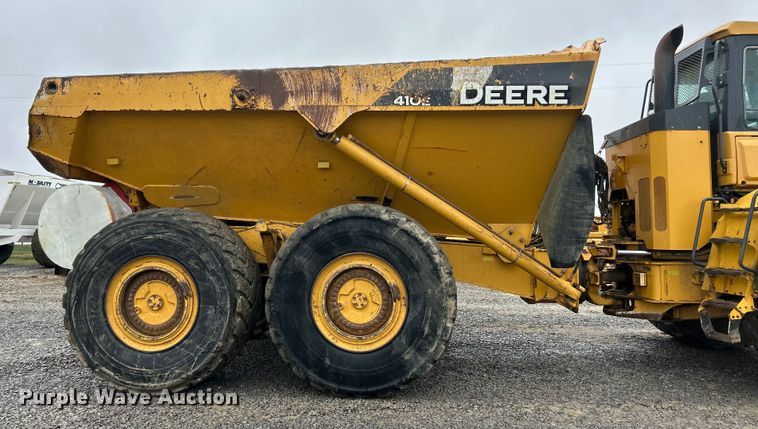 image for item ET6682 2015 John Deere 410E articulated haul truck