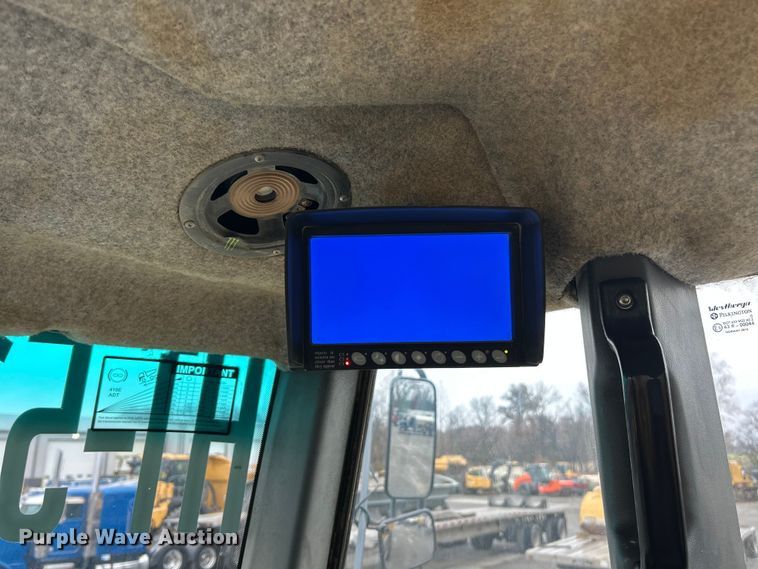 image for item ET6682 2015 John Deere 410E articulated haul truck