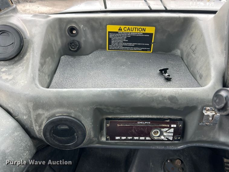 image for item ET6682 2015 John Deere 410E articulated haul truck