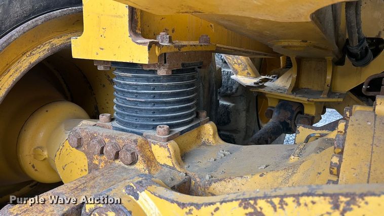 image for item ET6682 2015 John Deere 410E articulated haul truck