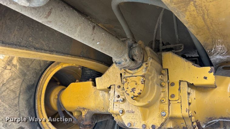 image for item ET6682 2015 John Deere 410E articulated haul truck