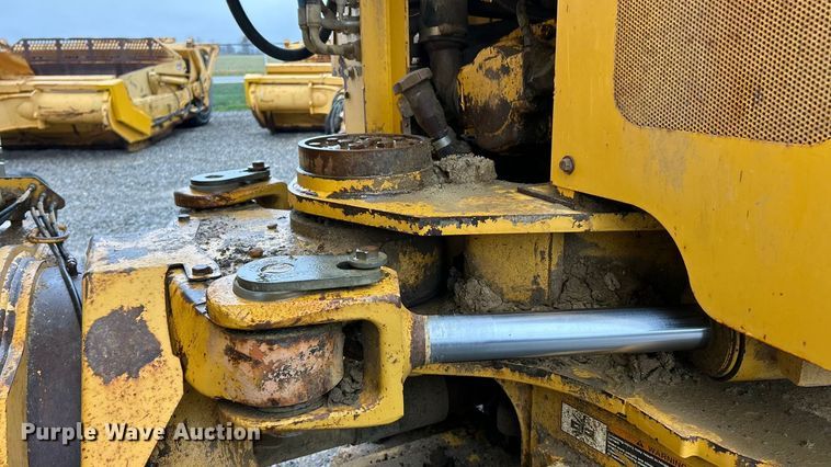 image for item ET6682 2015 John Deere 410E articulated haul truck