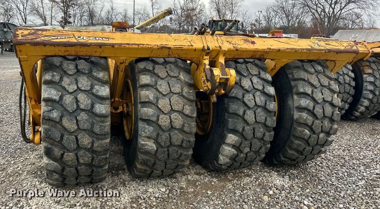 image for item ET6684 2012 John Deere 2112C scraper