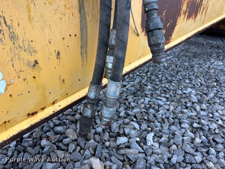 image for item ET6684 2012 John Deere 2112C scraper